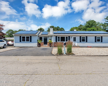 725 8th Avenue - Photo Thumbnail 3