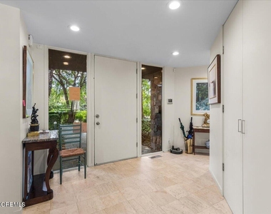 1116 Elberon Avenue - Photo Thumbnail 4