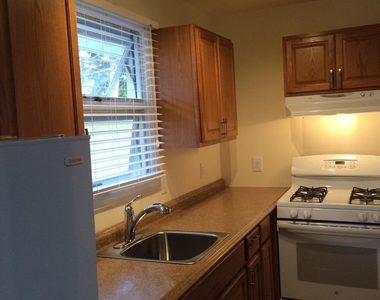 604 Harris Avenue - Photo Thumbnail 5