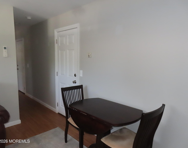 604 Harris Avenue - Photo Thumbnail 3