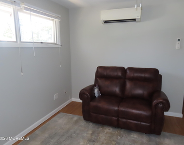 604 Harris Avenue - Photo Thumbnail 4