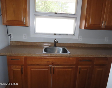 604 Harris Avenue - Photo Thumbnail 8