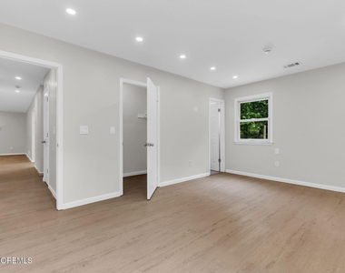 875 Bowman Road - Photo Thumbnail 17