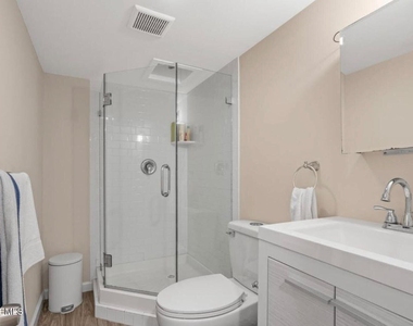 250 Alpern Avenue - Photo Thumbnail 31