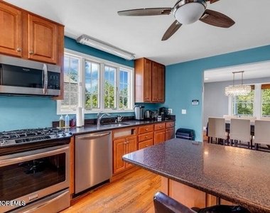 250 Alpern Avenue - Photo Thumbnail 20