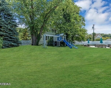 250 Alpern Avenue - Photo Thumbnail 8