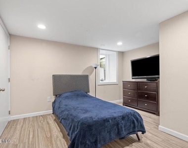 250 Alpern Avenue - Photo Thumbnail 30