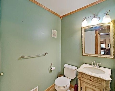 31 Oakland Drive - Photo Thumbnail 9