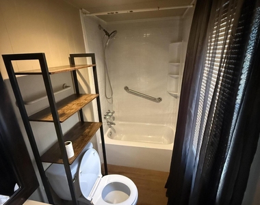 1020 Inland Road - Photo Thumbnail 5