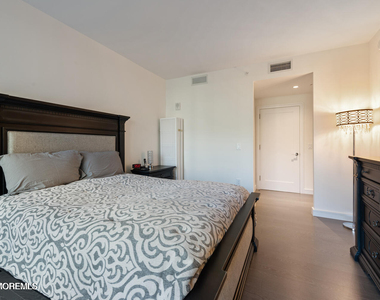 15 Morris Avenue - Photo Thumbnail 17
