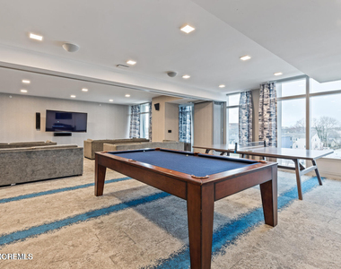 15 Morris Avenue - Photo Thumbnail 31
