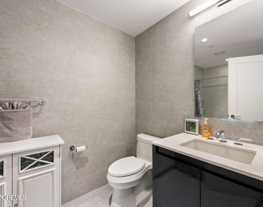 15 Morris Avenue - Photo Thumbnail 13