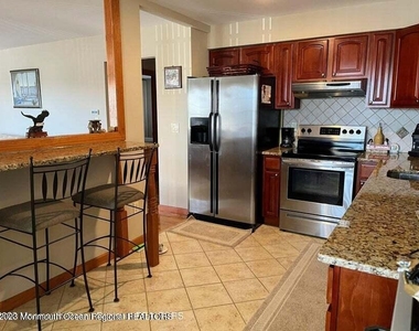 1201 Ocean Avenue - Photo Thumbnail 3