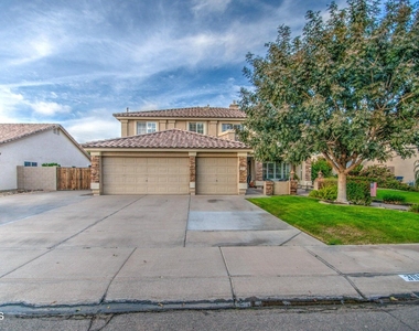 3904 E Leah Court - Photo Thumbnail 2