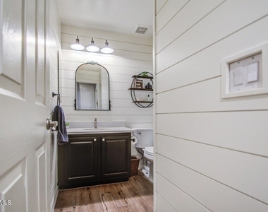 3904 E Leah Court - Photo Thumbnail 22
