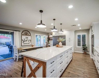 3904 E Leah Court - Photo Thumbnail 13