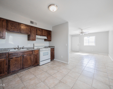 300 E Broadway Road - Photo Thumbnail 8