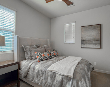 20750 N 87th Street - Photo Thumbnail 14