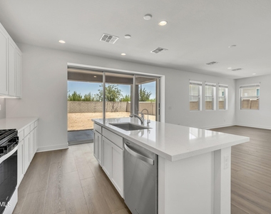 3298 W Garnet Street - Photo Thumbnail 15