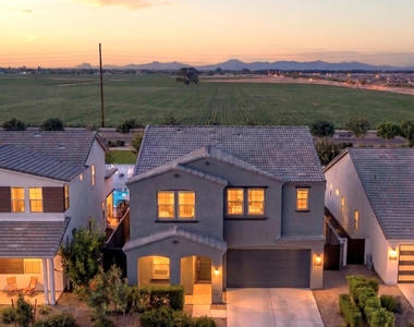 3298 W Garnet Street - Photo Thumbnail 5