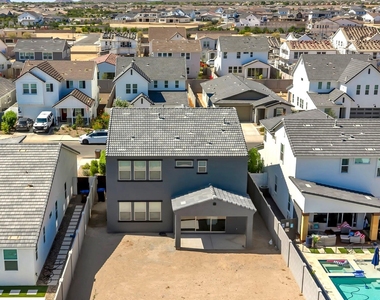3298 W Garnet Street - Photo Thumbnail 4