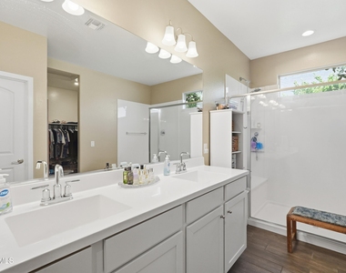30558 W Clarendon Avenue - Photo Thumbnail 32