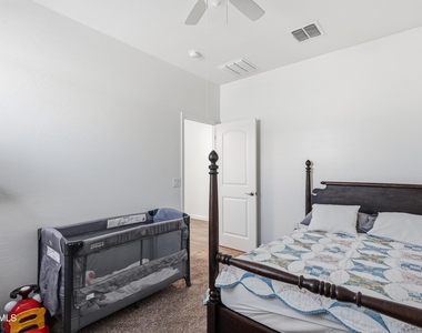 30558 W Clarendon Avenue - Photo Thumbnail 23
