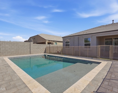 30558 W Clarendon Avenue - Photo Thumbnail 40