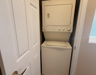 18250 N Cave Creek Road - Photo Thumbnail 11