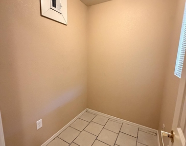 18250 N Cave Creek Road - Photo Thumbnail 27
