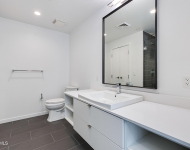 200 W Portland Street - Photo Thumbnail 13