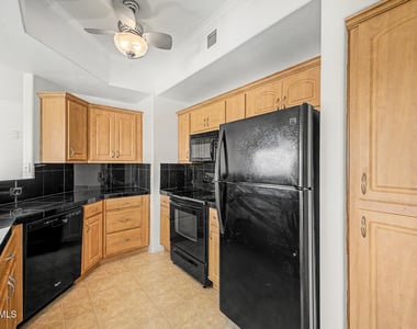 13700 N Fountain Hills Boulevard - Photo Thumbnail 6