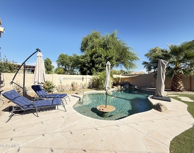 757 W Aloe Place - Photo Thumbnail 23