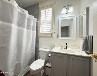 757 W Aloe Place - Photo Thumbnail 21
