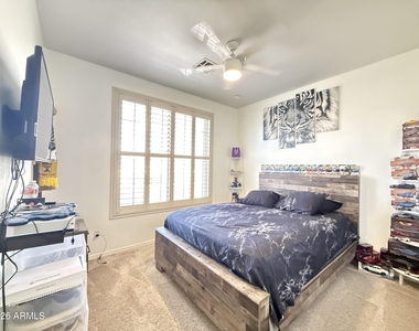 757 W Aloe Place - Photo Thumbnail 17
