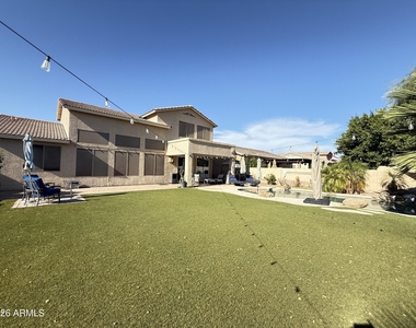 757 W Aloe Place - Photo Thumbnail 26