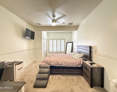 757 W Aloe Place - Photo Thumbnail 22