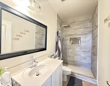 757 W Aloe Place - Photo Thumbnail 18