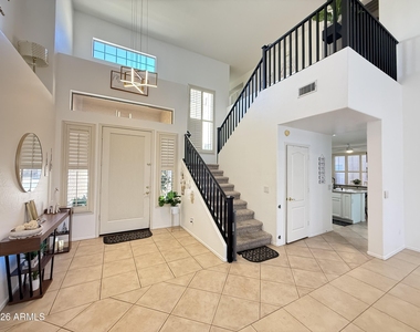 757 W Aloe Place - Photo Thumbnail 11
