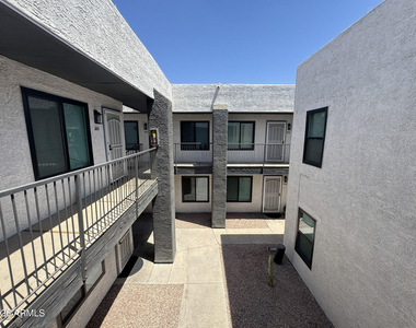 3738 E Mcdowell Road - Photo Thumbnail 13