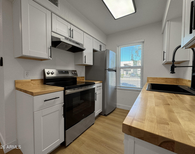 3738 E Mcdowell Road - Photo Thumbnail 6