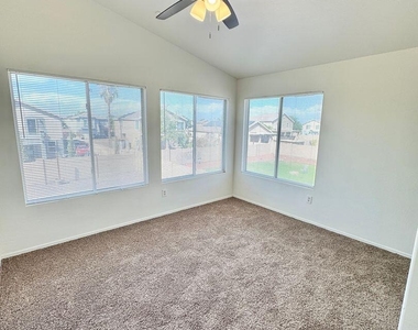 12214 W Apache Street - Photo Thumbnail 14