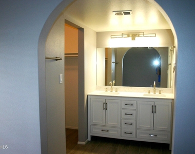 2217 S Las Flores -- - Photo Thumbnail 8