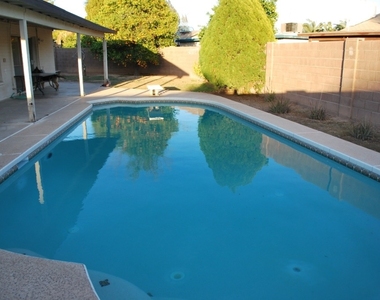 2217 S Las Flores -- - Photo Thumbnail 16