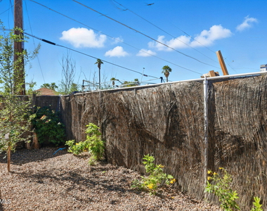 830 N 10th Avenue - Photo Thumbnail 15