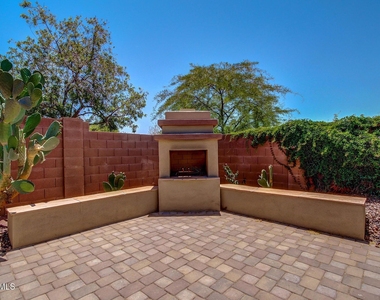 2461 W Muirfield Drive - Photo Thumbnail 17