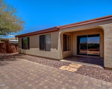 2461 W Muirfield Drive - Photo Thumbnail 18