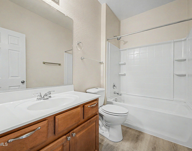 955 E Euclid Avenue - Photo Thumbnail 13