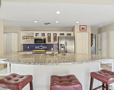 6016 E Rancho Manana Boulevard - Photo Thumbnail 16