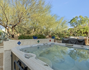 6016 E Rancho Manana Boulevard - Photo Thumbnail 4